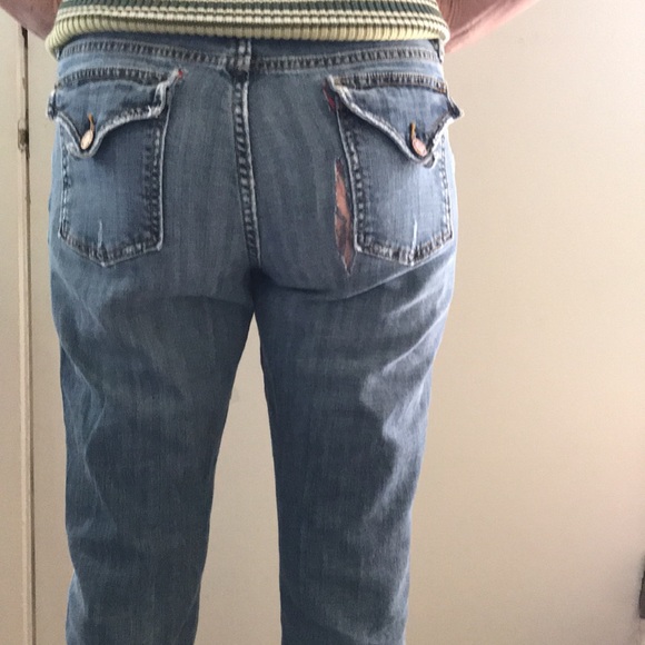 Curvy Flare GAP jeans. Ripped. Soft denim. 10 - Picture 3 of 7